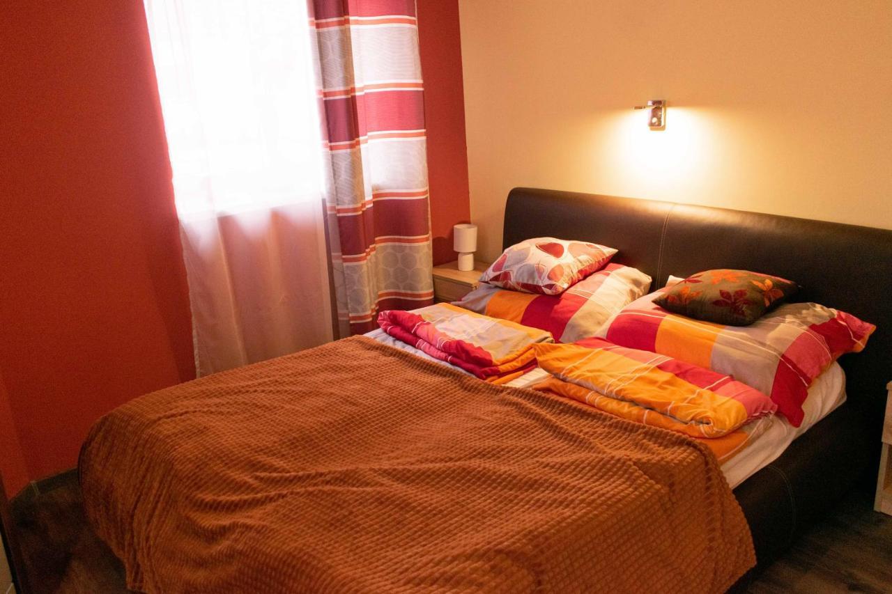 Borostyan Apartmanhaz Mórahalom Exterior foto